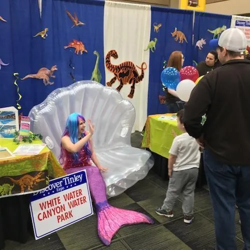 White Water Canyon Mermaid Photo Op at Discover Tinley 2019